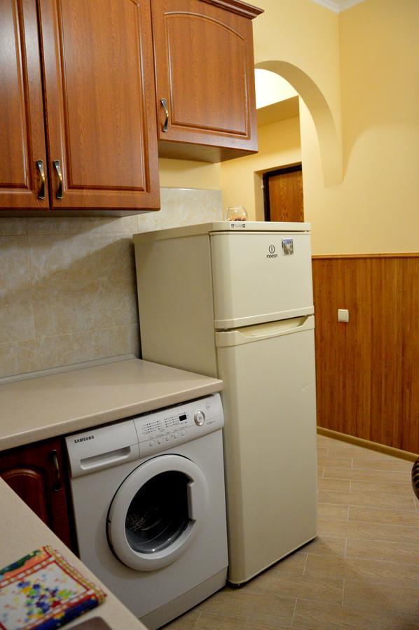 На Вулиці Льва Lägenhet Lviv Exteriör bild